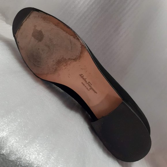 SALVATORE FERRAGAMO CLASSIC LOGO SOFT SUEDE+PATENT LEATHER SQUARE TOE LOW PUMP 8 - Picture 5 of 7